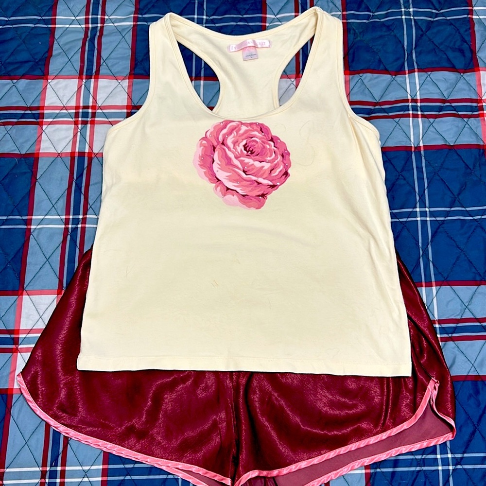 Victoria’s Secret Rose PJ Set Bra Tank Top Shorts Pajamas Size L